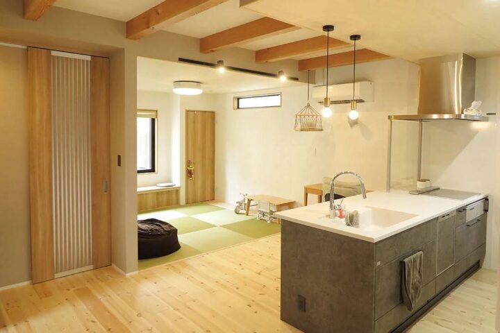 京都市中京区の狭小地に建つ自然素材の家【京都府京都市　K様邸】